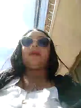 ambar 07 online show from December 22, 2024, 3:22 pm