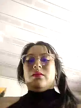 ambar 07 online show from January 16, 2025, 11:06 pm