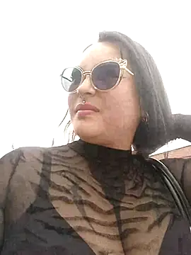 ambar 07 online show from February 14, 2025, 7:12 pm