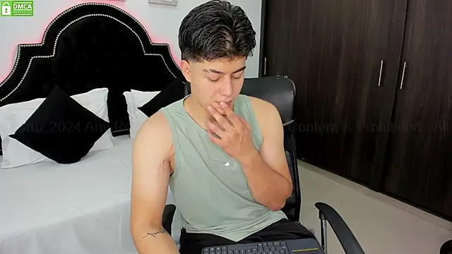 Snapshot of MaxxiCruz chatting on December 29, 2024, 7:00 pm MaxxiCruz online show from December 29, 2024, 7:00 pm