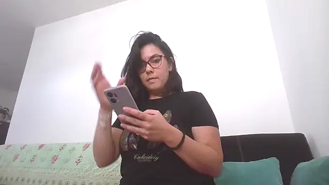 Tiramisu89 online show from April 15, 2026, 8:09 pm