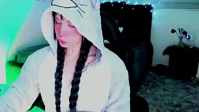  riassgremory online show from October 2, 2025, 4:30 am