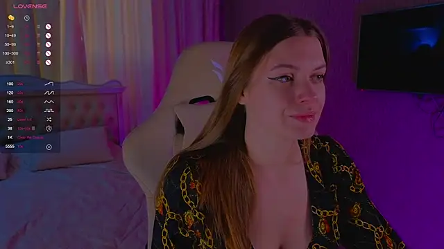 Lovella Lips online show from December 7, 2024, 10:45 am