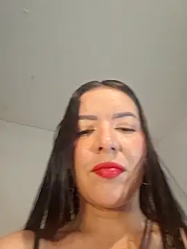 Snapshot of Anal_Luucia chatting on June 8, 2026, 12:05 pm Anal Luucia online show from June 8, 2026, 12:05 pm