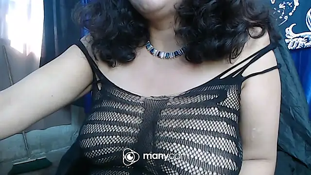 Snapshot of liriomilf chatting on February 24, 2026, 6:17 pm liriomilf online show from February 24, 2026, 6:17 pm