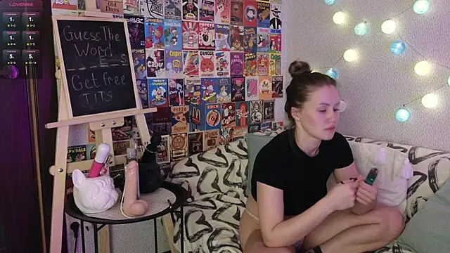 LittleLeen online show from December 16, 2024, 12:59 am