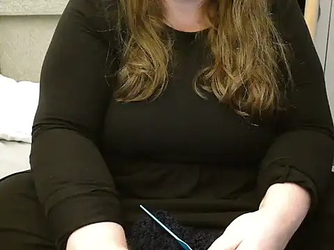Snapshot of MarthaBriest chatting on January 16, 2025, 8:33 am MarthaBriest online show from January 16, 2025, 8:33 am