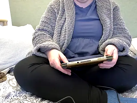 MarthaBriest online show from November 15, 2025, 8:55 am