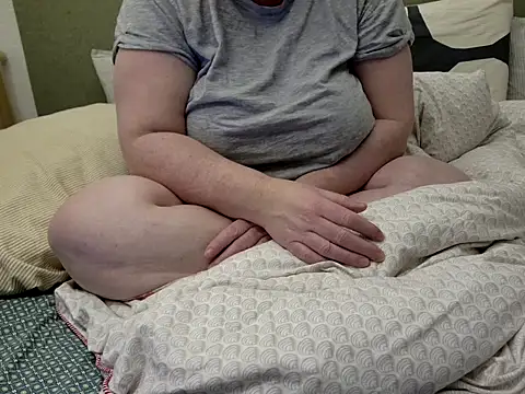 MarthaBriest online show from February 18, 2026, 2:29 am