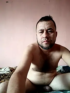 Snapshot of very2_sexy chatting on January 8, 2026, 5:48 pm very2 sexy online show from January 8, 2026, 5:48 pm