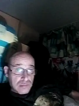 Snapshot of Kifkif012 chatting on November 7, 2025, 2:33 am Kifkif012 online show from November 7, 2025, 2:33 am