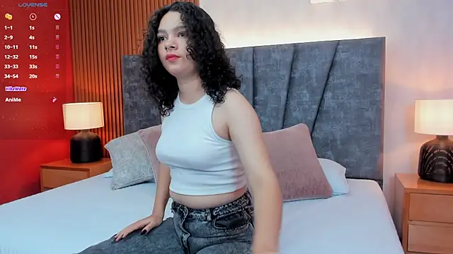 pretty sunlight  online show from December 18, 2024, 1:26 am