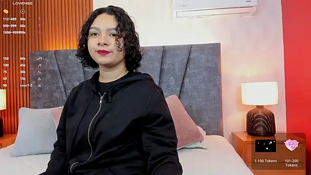 Snapshot of pretty_sunlight_ chatting on January 15, 2025, 1:23 am pretty sunlight online show from January 15, 2025, 1:23 am