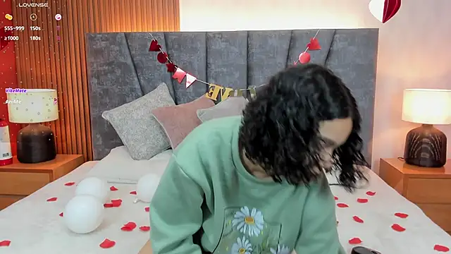 Snapshot of pretty_sunlight_ chatting on February 15, 2025, 1:31 am pretty sunlight online show from February 15, 2025, 1:31 am