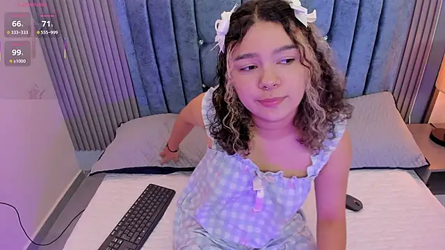 pretty sunlight  online show from June 21, 2026, 11:51 pm