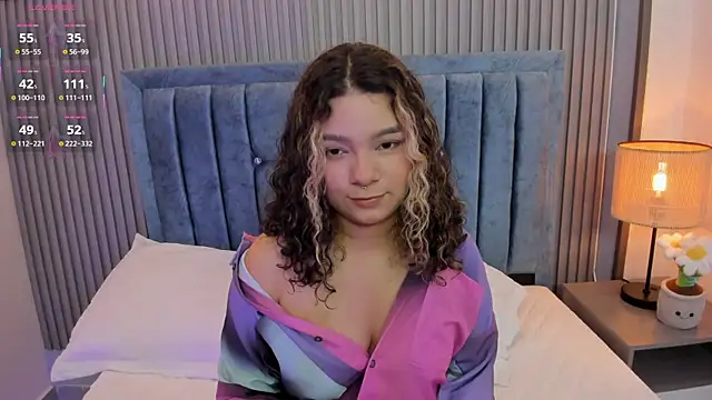 Snapshot of pretty_sunlight_ chatting on June 26, 2026, 1:32 am pretty sunlight online show from June 26, 2026, 1:32 am