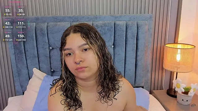 Snapshot of pretty_sunlight_ chatting on July 30, 2026, 12:31 am pretty sunlight online show from July 30, 2026, 12:31 am