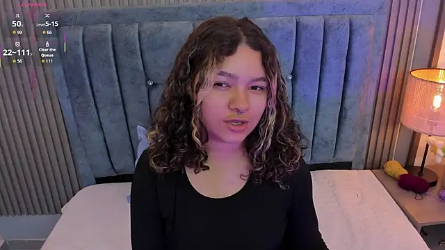 Snapshot of pretty_sunlight_ chatting on August 9, 2026, 3:39 pm pretty sunlight online show from August 9, 2026, 3:39 pm