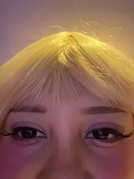 m0ondolly online show from April 2, 2026, 7:06 am