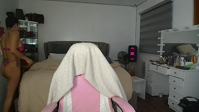 Snapshot of aya_saki chatting on October 6, 2025, 8:56 am aya saki online show from October 6, 2025, 8:56 am