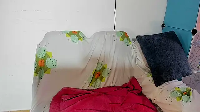 madisson smalltits online show from March 31, 2026, 11:54 am