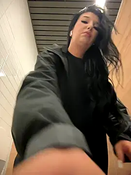 Tisha Busty online show from November 6, 2025, 10:38 am