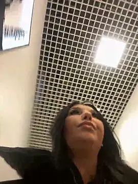 Tisha Busty online show from January 18, 2026, 1:26 pm