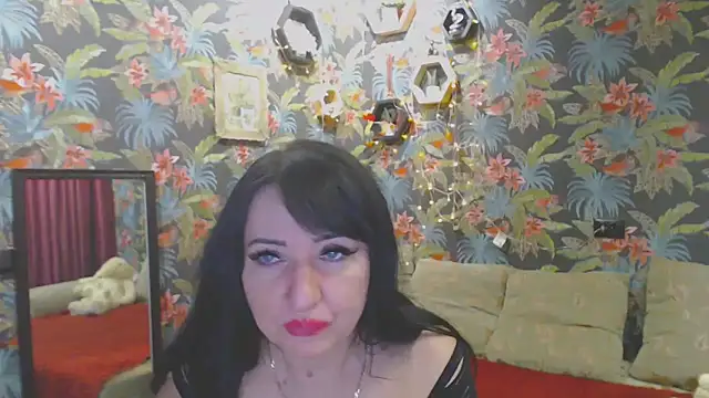 SusanLaNice online show from December 11, 2024, 10:16 pm