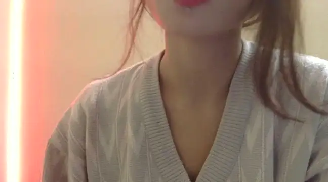 Tiny lusty online show from December 17, 2024, 1:29 am