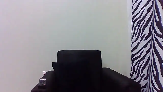 Snapshot of sweets_80 chatting on May 31, 2026, 4:03 pm sweets 80 online show from May 31, 2026, 4:03 pm