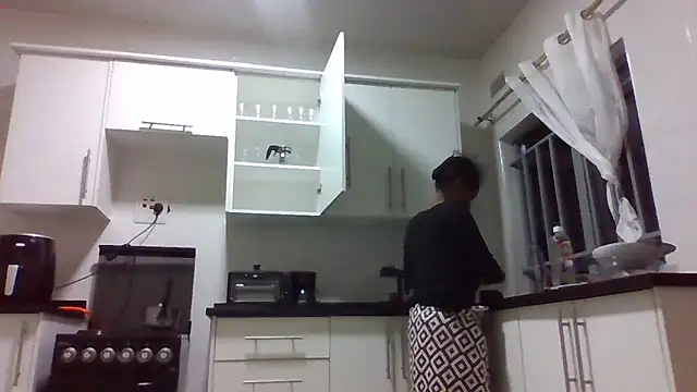 Snapshot of sweets_80 chatting on June 27, 2026, 3:22 am sweets 80 online show from June 27, 2026, 3:22 am