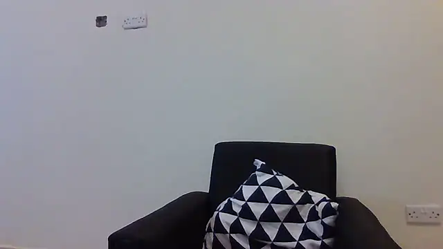 Snapshot of sweets_80 chatting on July 1, 2026, 5:02 pm sweets 80 online show from July 1, 2026, 5:02 pm