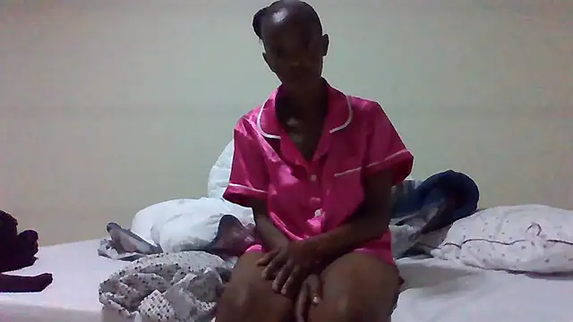 Snapshot of sweets_80 chatting on July 15, 2026, 3:01 am sweets 80 online show from July 15, 2026, 3:01 am
