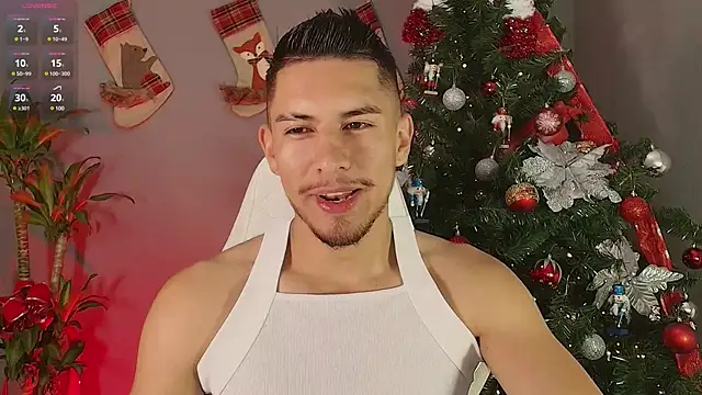 Aaronfox x online show from December 4, 2024, 2:42 am