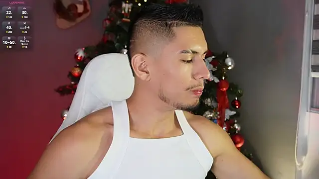 Aaronfox x online show from December 11, 2024, 6:25 am