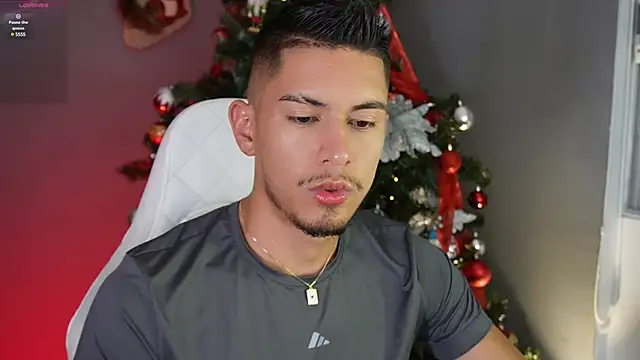 Aaronfox x online show from December 11, 2024, 11:32 pm