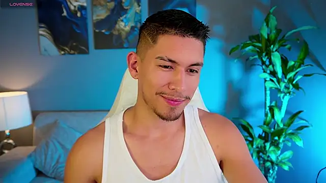 Aaronfox x online show from January 2, 2025, 7:51 pm