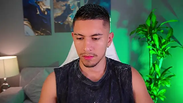 Aaronfox x online show from January 5, 2025, 12:09 am