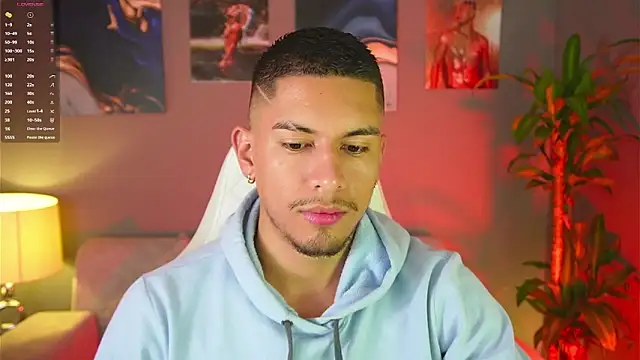 Aaronfox x online show from January 24, 2025, 10:32 am