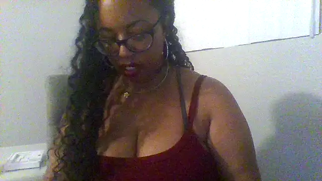 Snapshot of KittyKayla chatting on October 16, 2025, 3:18 am KittyKayla online show from October 16, 2025, 3:18 am