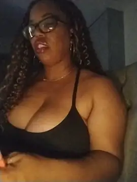 Snapshot of KittyKayla chatting on November 13, 2025, 6:34 am KittyKayla online show from November 13, 2025, 6:34 am