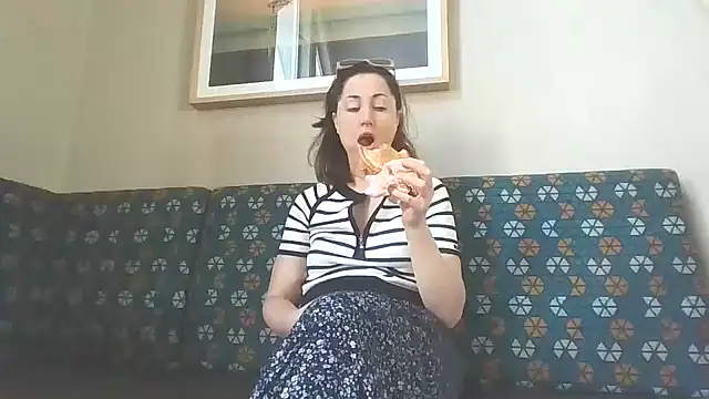 PompasPurpleriver online show from February 9, 2025, 4:50 pm