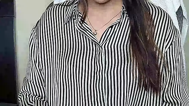 Snapshot of MIss-Naina chatting on May 10, 2026, 10:42 am MIss-Naina online show from May 10, 2026, 10:42 am