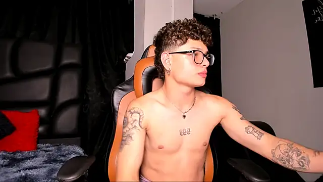 LexieandNate online show from January 29, 2025, 6:22 am