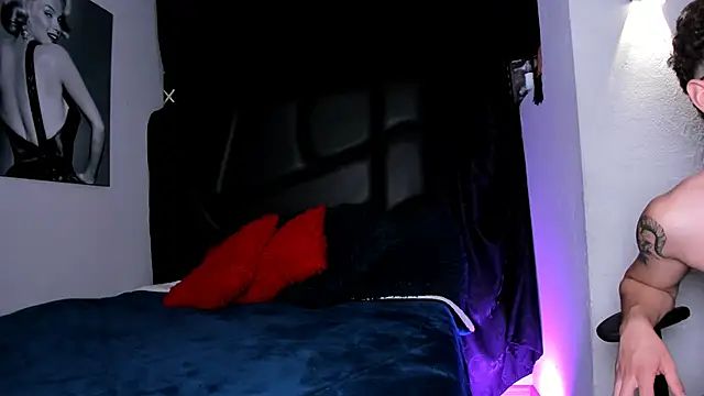 LexieandNate online show from February 24, 2025, 2:51 am