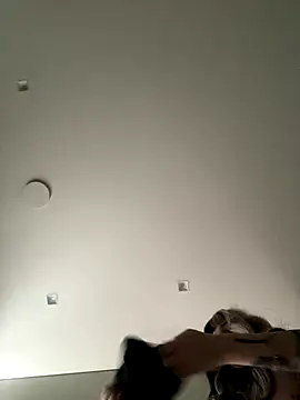 Snapshot of madelinexx chatting on October 24, 2025, 11:06 am madelinexx online show from October 24, 2025, 11:06 am