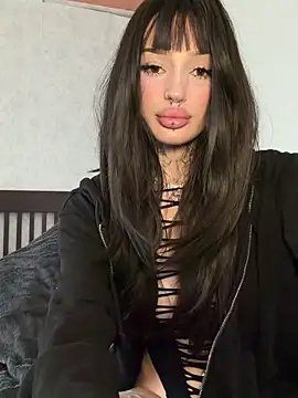 Snapshot of madelinexx chatting on May 10, 2026, 2:00 pm madelinexx online show from May 10, 2026, 2:00 pm