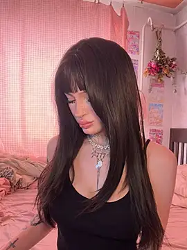 Snapshot of madelinexx chatting on July 19, 2026, 7:23 am madelinexx online show from July 19, 2026, 7:23 am