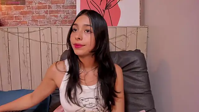 SophieBenson online show from December 26, 2024, 3:53 pm
