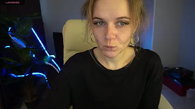 MaribelRiverr  online show from December 3, 2024, 6:48 am